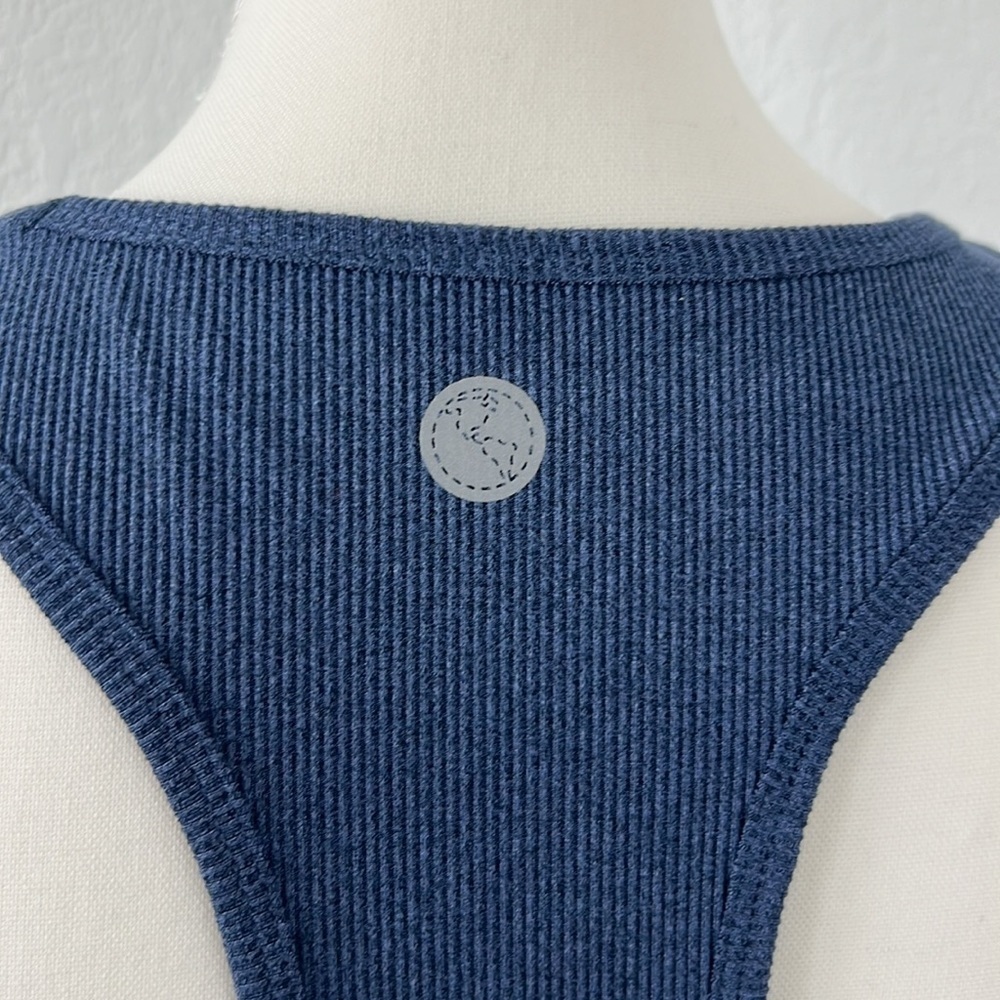 Threads 4 Thought ReActive Ribbed Crop Tank Top Navy Blue Large NWT Racerback - Picture 7 of 11